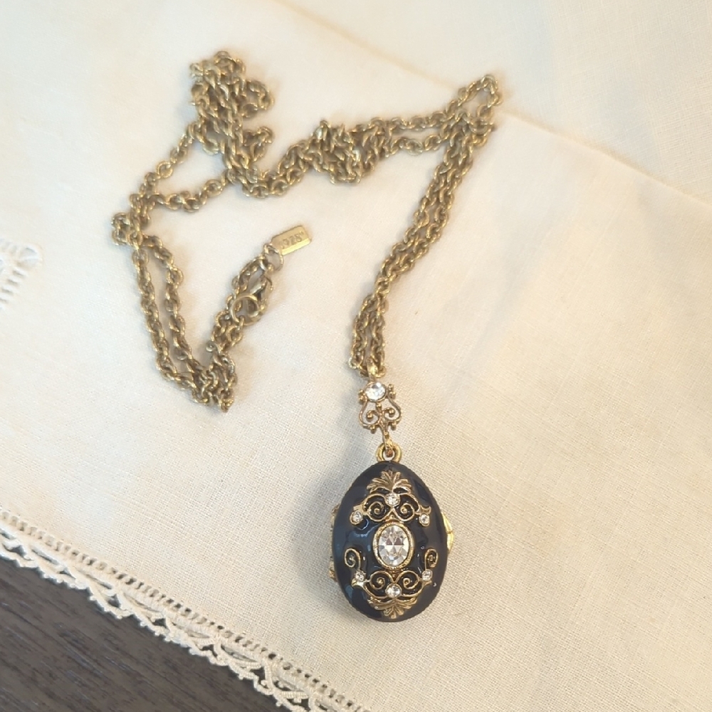 Vintage Jeweled Black Egg Locket Long Necklace Gold Tone brand"1928"